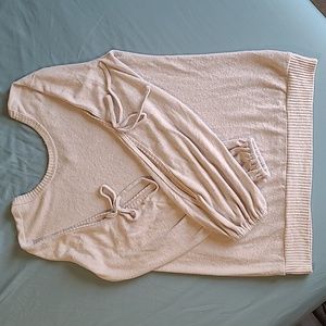 Ladies small long sleeve top.